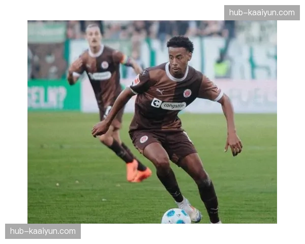 圣保利28轮失45球防守垫底 净胜球-20凸显攻防失衡